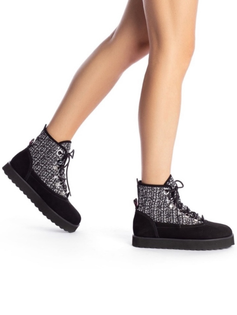 Larroude Vail Boot Black White Tweed Suede Women’s Size 7 Ankle Platform Bootie
